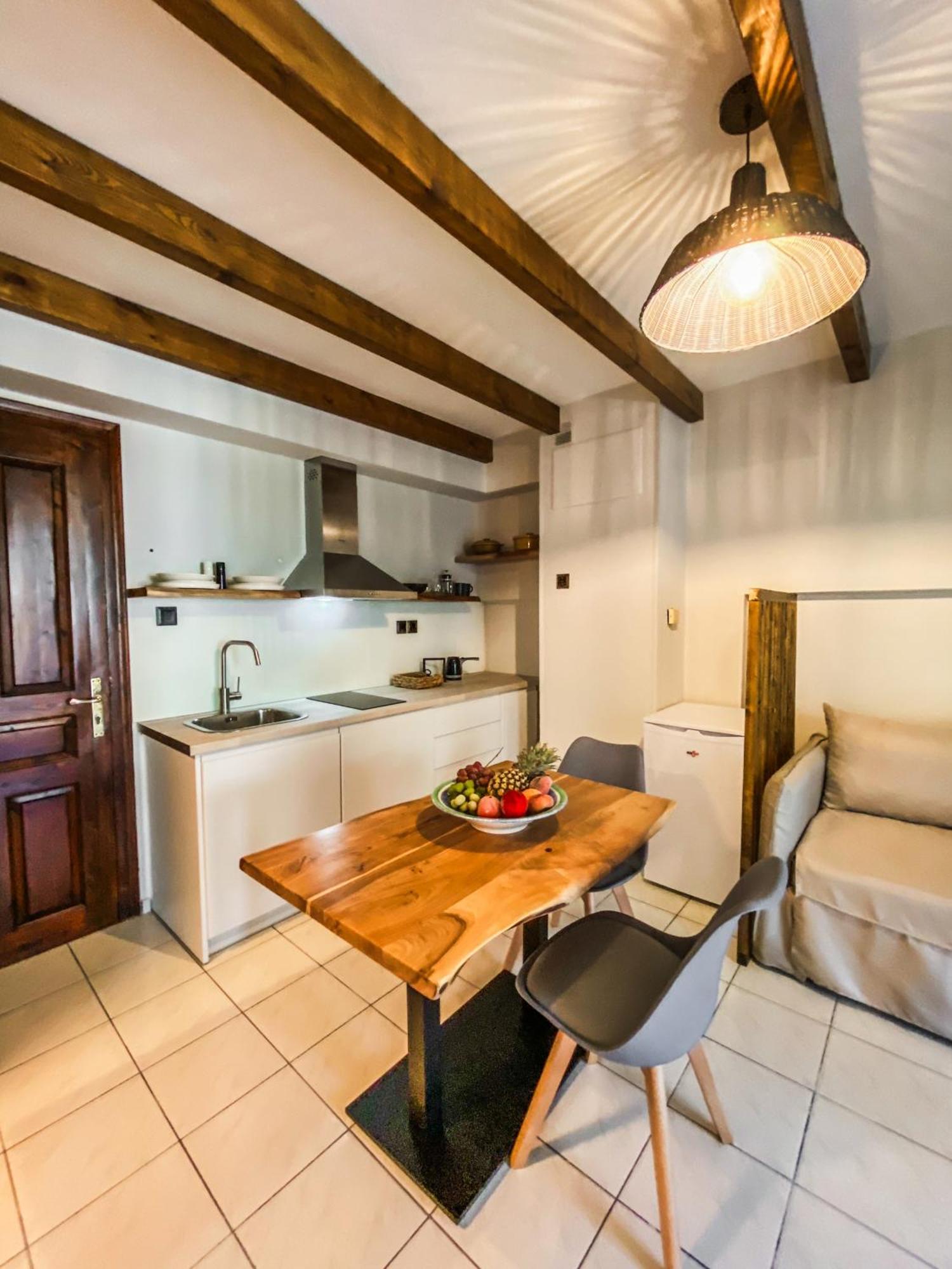 Apellou Apartments Samos Town Exterior foto